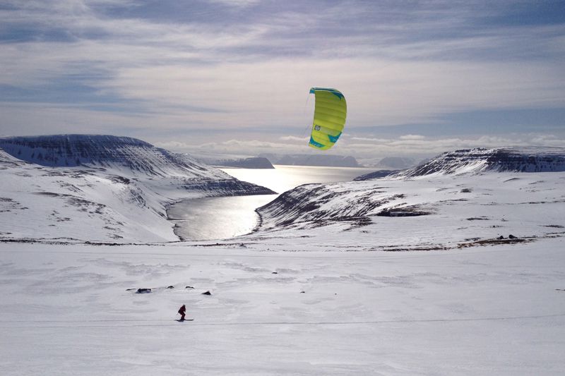 Snowkiting in Iceland