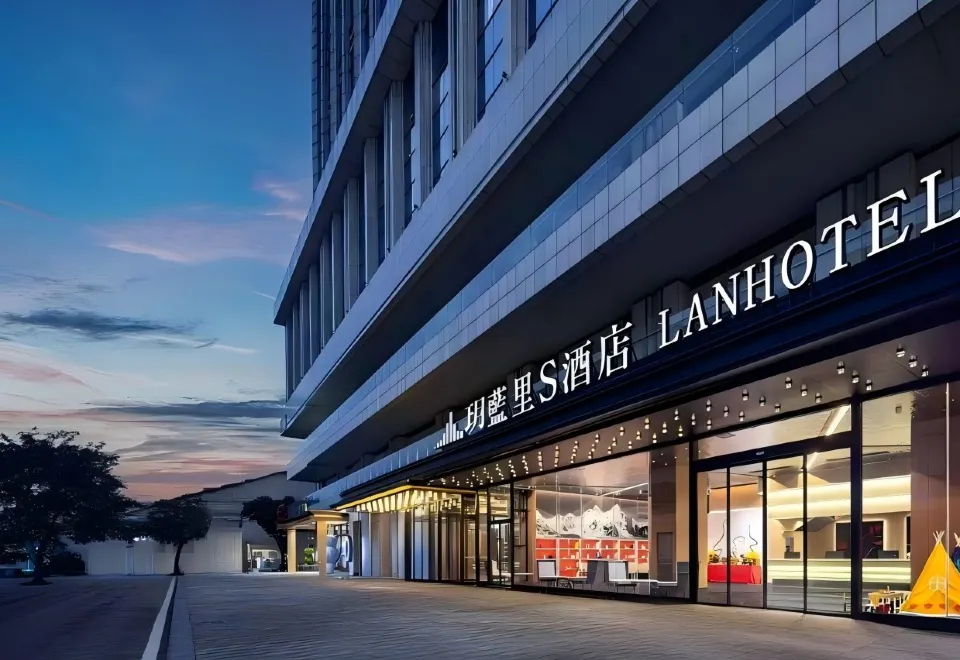 ## Bangkok on a Budget: Ari's "Here Today, Gone To...