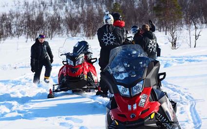 Snowmobiling in Lapland