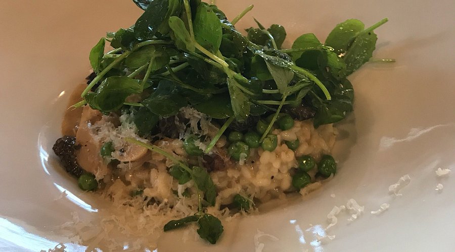 AI-Powered Digital Menu Board