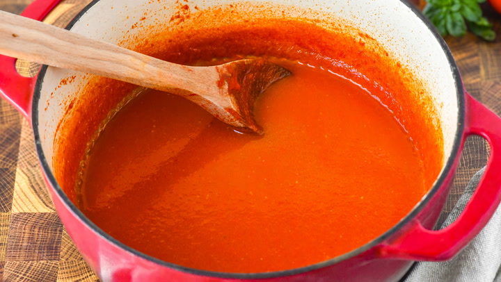 Tomato Sauce Cooking