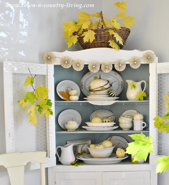 From Flea Market Find to Farmhouse Focal Point:...