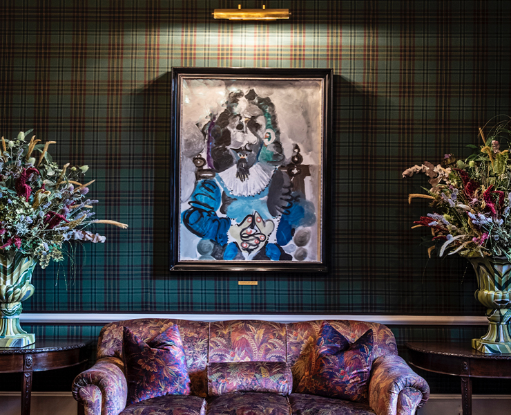 # A Highland Masterpiece: Immersed in Art and Hist...