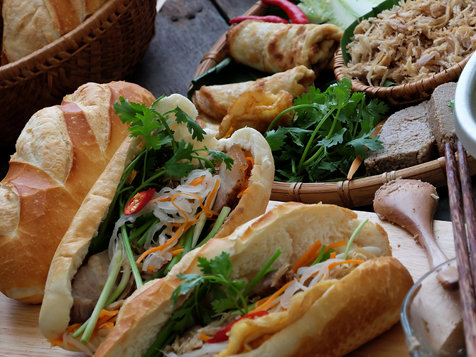 # Dive into Hanoi's Old Quarter: A Street Food Adv...