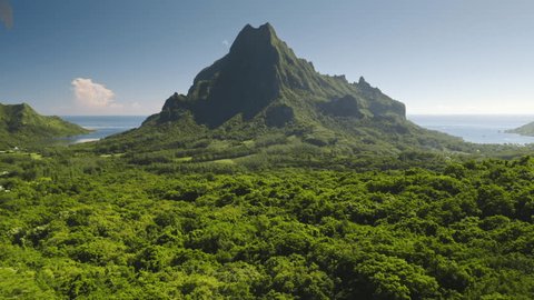 # Mo'orea Eco-Lodge Architecture Tour: Finding Des...