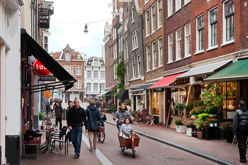 Handcrafted Delftware Canal House Miniature