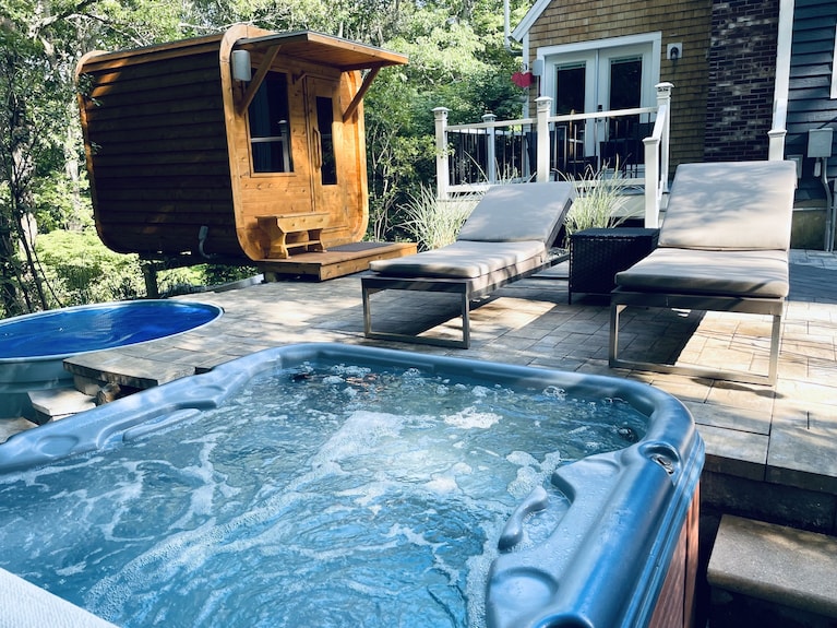 Kai takes an ice bath in The Mercer Hotel's spa, his face showing a mixture of shock and determination.