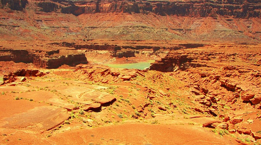 ## Beyond the Tourist Trail: Discovering Authentic...
