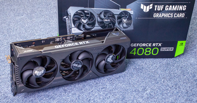 Close-up of the RTX 4080 Super's cooling solution