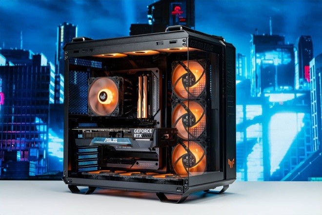 Close-up shot of the customizable LCD screen displaying a custom animated GIF, adding a unique personalized touch.