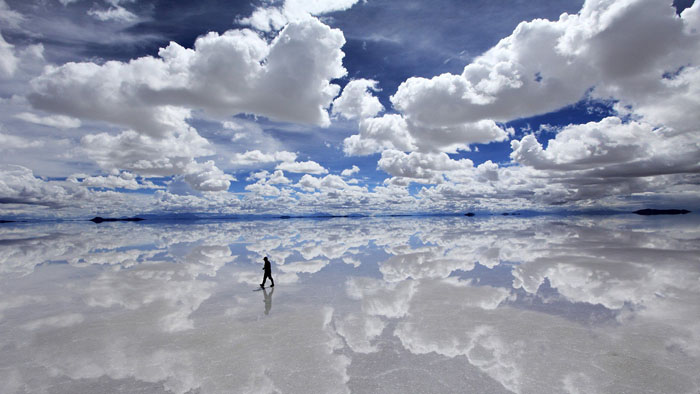 # Salar de Uyuni: A Photographer's Dreamscape Duri...