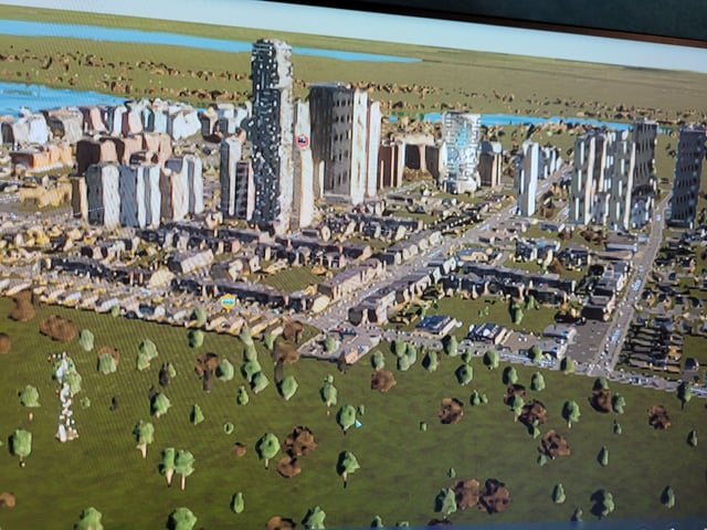 Screenshot of Cities Skylines 2 showing economic resource distribution issues