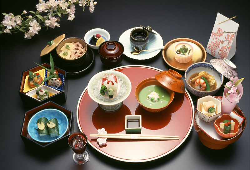A beautifully plated Kaiseki dish at Kikunoi