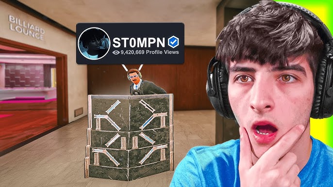 Close-up shot of the swappable earplates on the SteelSeries Arctis Nova Pro Wireless.