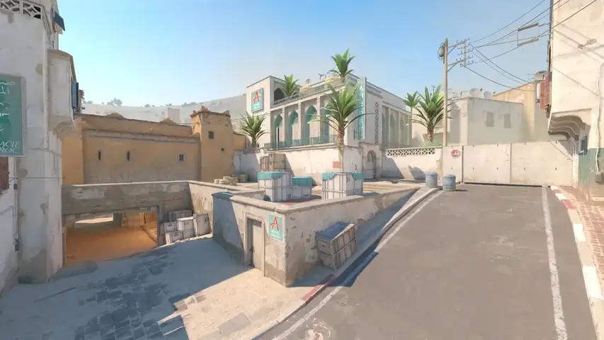 A close-up comparison of the mid corridor in CS:GO and CS2, showing the slightly wider corridor in CS2.