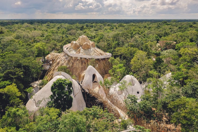 # Finding Inspiration in the Mayan Jungle: A Susta...