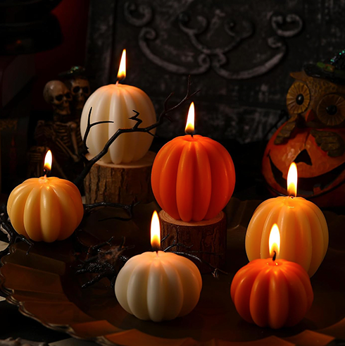 Pumpkin spice candles