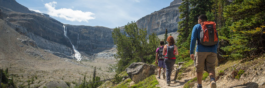 Fairmont Chateau Lake Louise in autumn