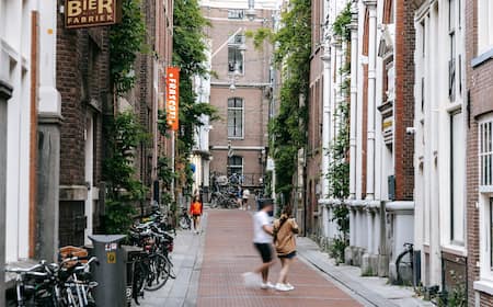 A dorm at The Flying Pig Downtown