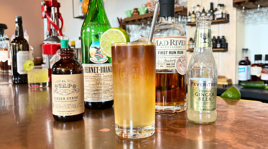 Naturally Merry: Infusing Holiday Cheer with Ho...