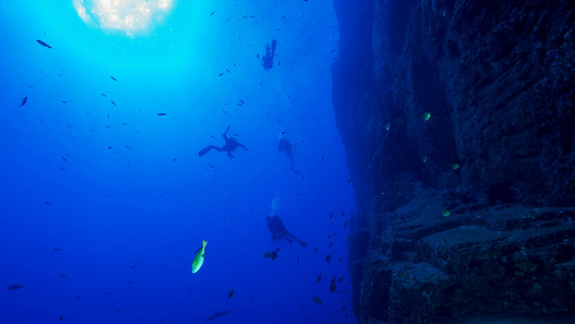 Turquoise waters in the Galapagos Islands