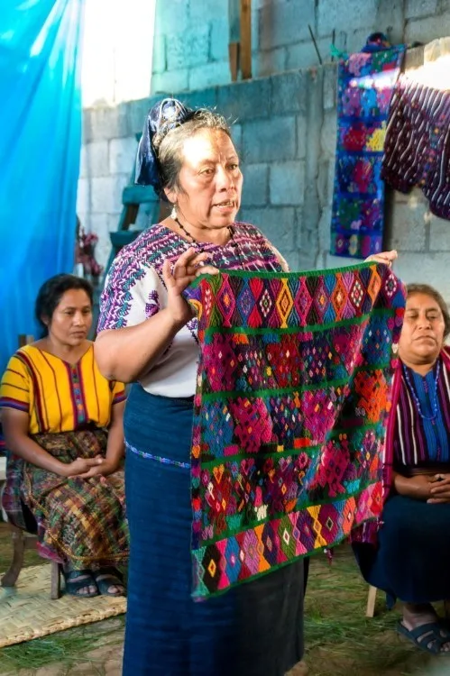 Traditional Mayan weaving workshop