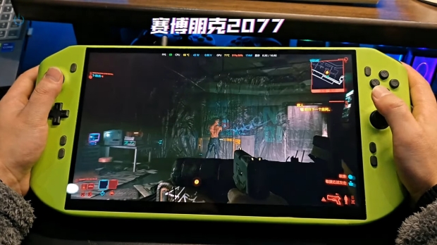 Before-and-after thermal imaging of a laptop during a gaming session, demonstrating the cooling pad's effectiveness.