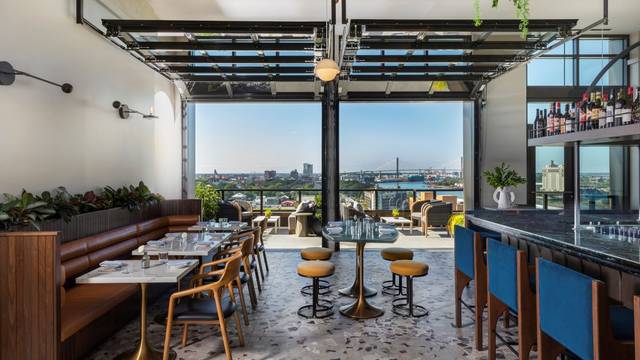 ## Conscious Luxury in the Windy City: A Sustainab...