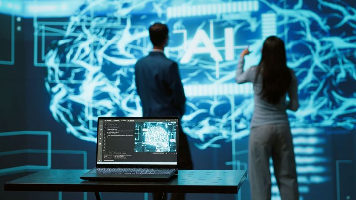 IT professionals using artificial intelligence aug 2025