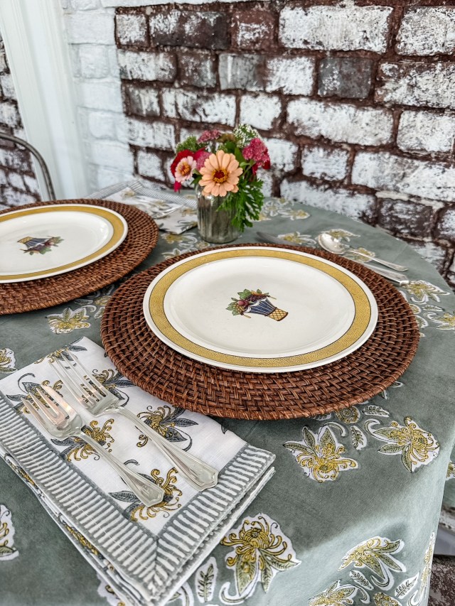 Autumnal Linen Refresh: Airing, Storing, and Em...