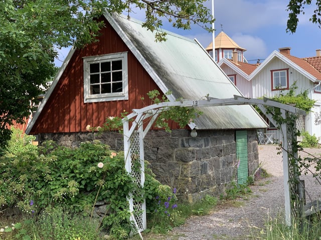 Example of a root cellar that is above ground.