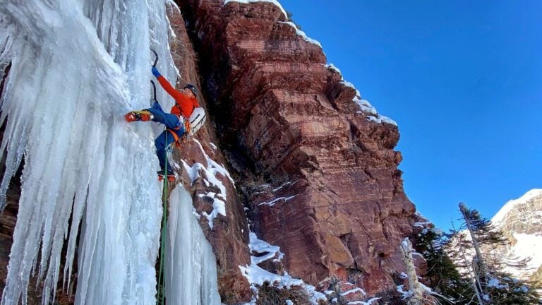 # Ice Climbing in the Canadian Rockies - Conquerin...