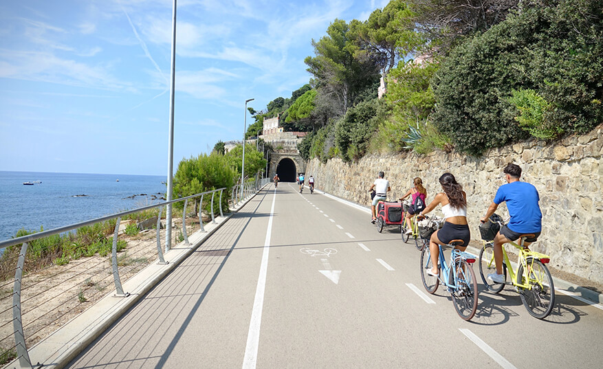 Hut-to-Hut Hiking in the Swiss Alps