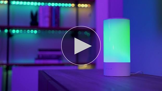 A benchmark chart comparing the two mice, displayed against a dark background with clear, contrasting data points