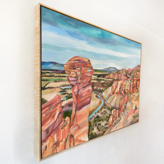 Icebergs on the black sand beach at Jokulsarlon Glacier Lagoon, Iceland.