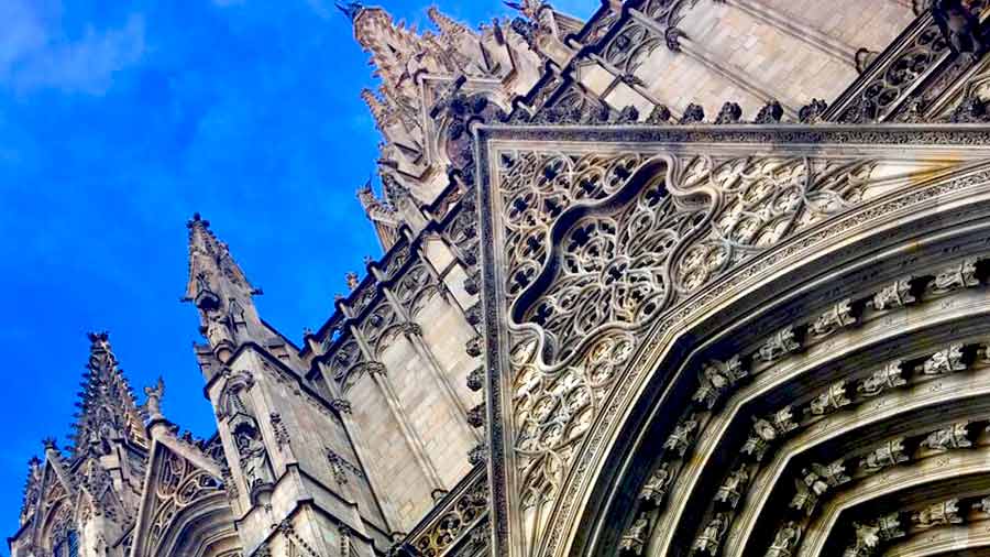 A photo capturing a beautifully plated dish from the Menu del Dia at Can Culleretes, showcasing the traditional Catalan cuisine and the restaurant's historic ambiance.