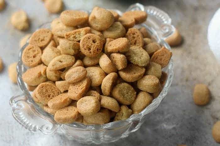 A Pinch of History, A Dash of Love: Baking Pfeff...