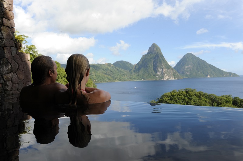 Jade Mountain infinity pool