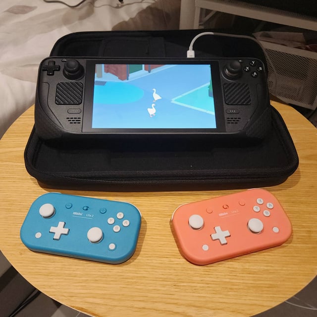 ASUS ROG Strix XG17AHP