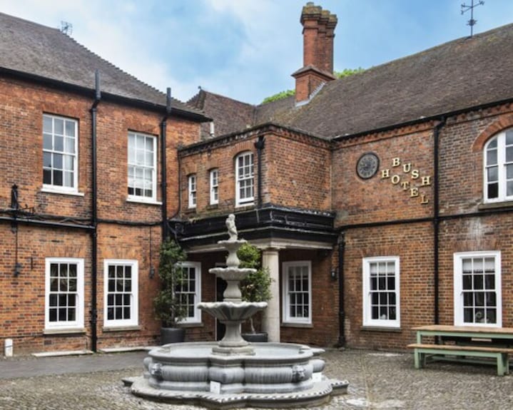 The Three Emma's cocktail at Sternewirth Bar