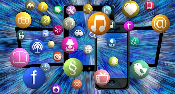 socialmedia-overload