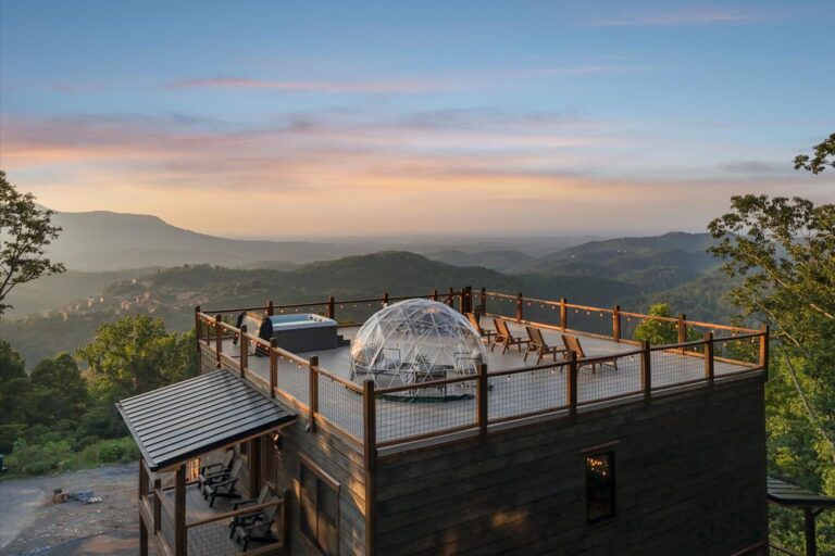 # Montana & Maine: Unforgettable Mountain Adventur...