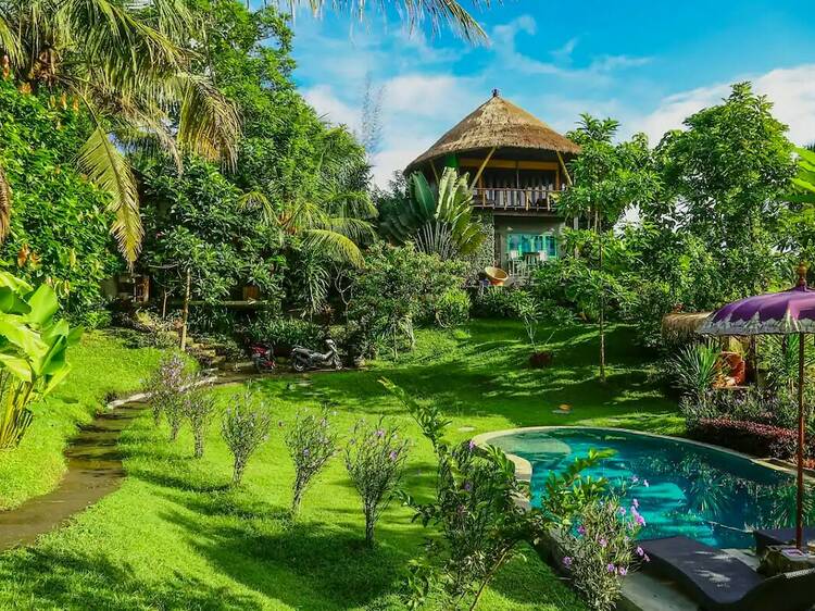 outdoor shower
