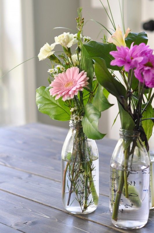 Scented candles and potpourri placed around the living room to evoke fall scents
