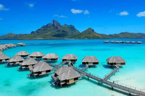 Bora Bora Overview