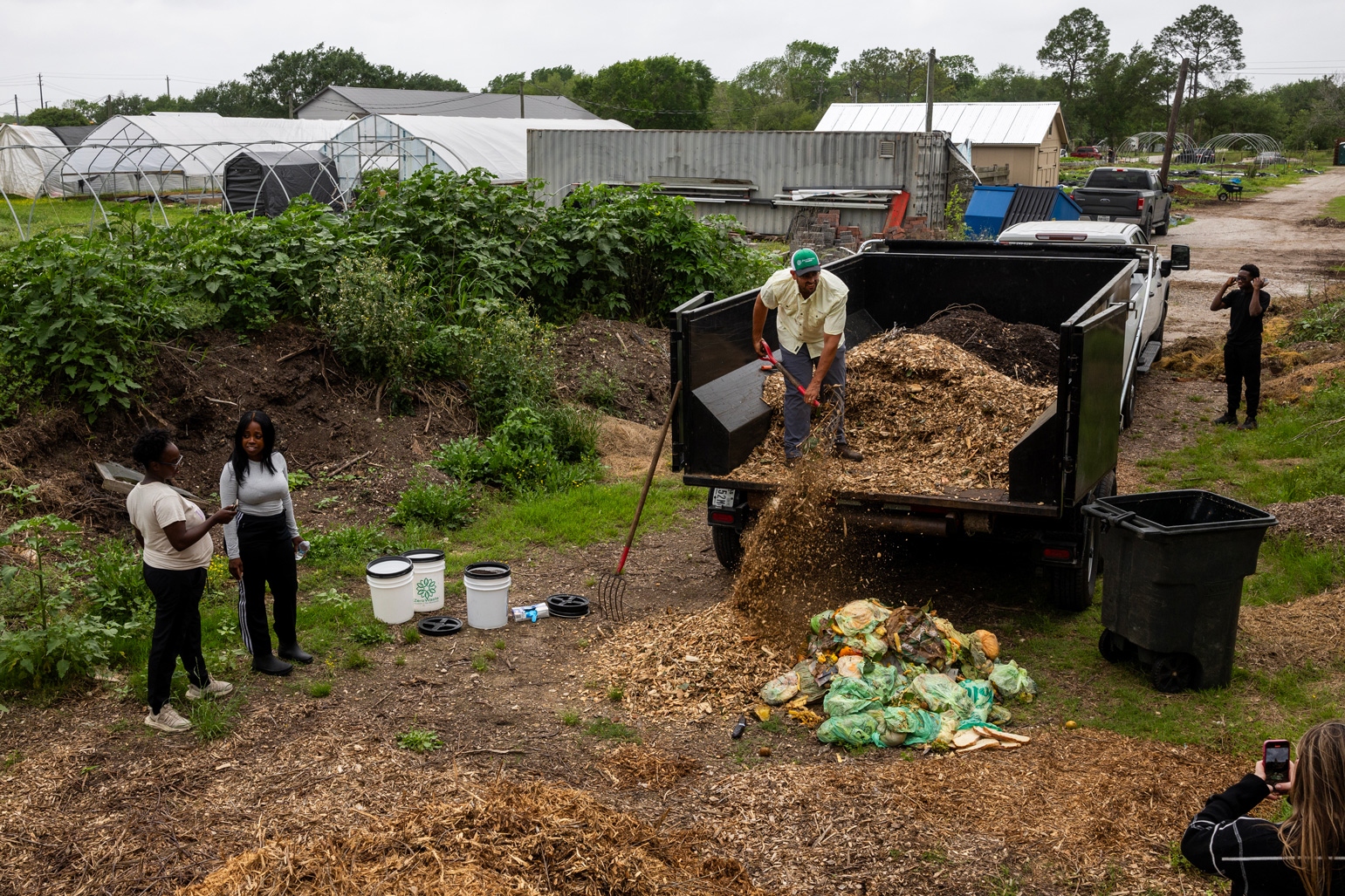 Compost Together: How Community Composting Boos...