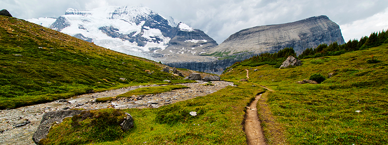 Hiking path Banff