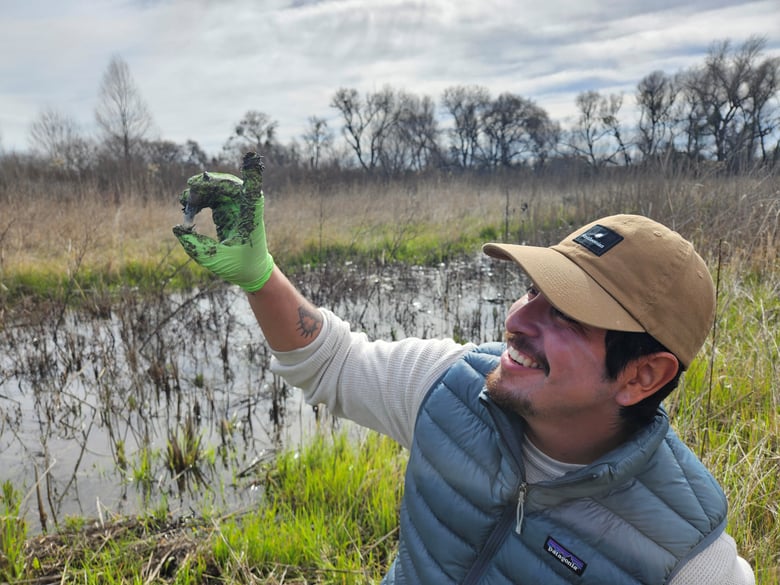 Driller clearing fungal growths with the Cryo Cannon.