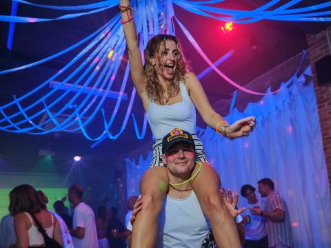 ## Bangkok on a Shoestring: My Mad Monkey Adventur...