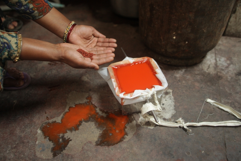 mordant ingredients alum copper iron containers